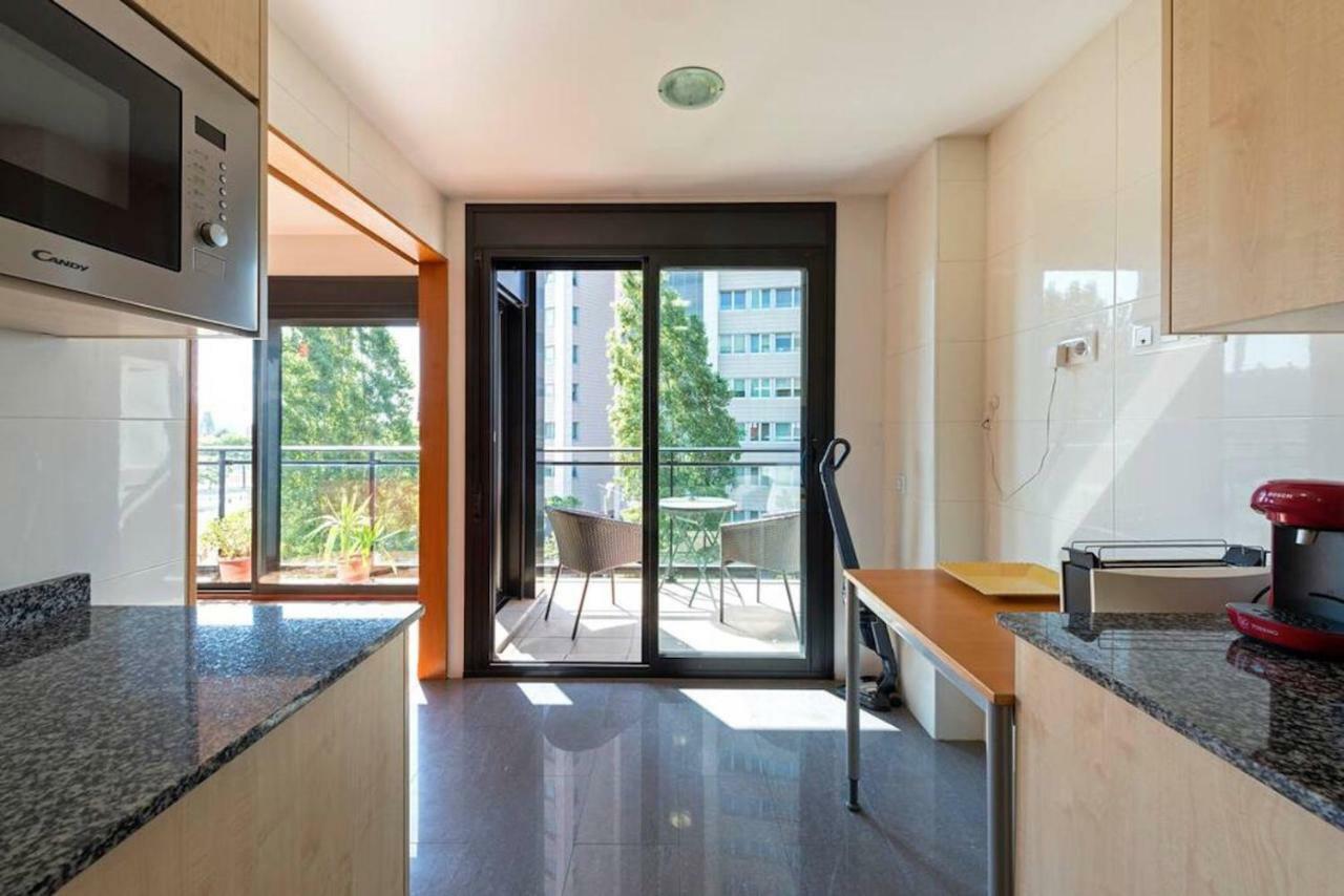 Jie Apartment Сан-Адріа-де-Бесос Екстер'єр фото
