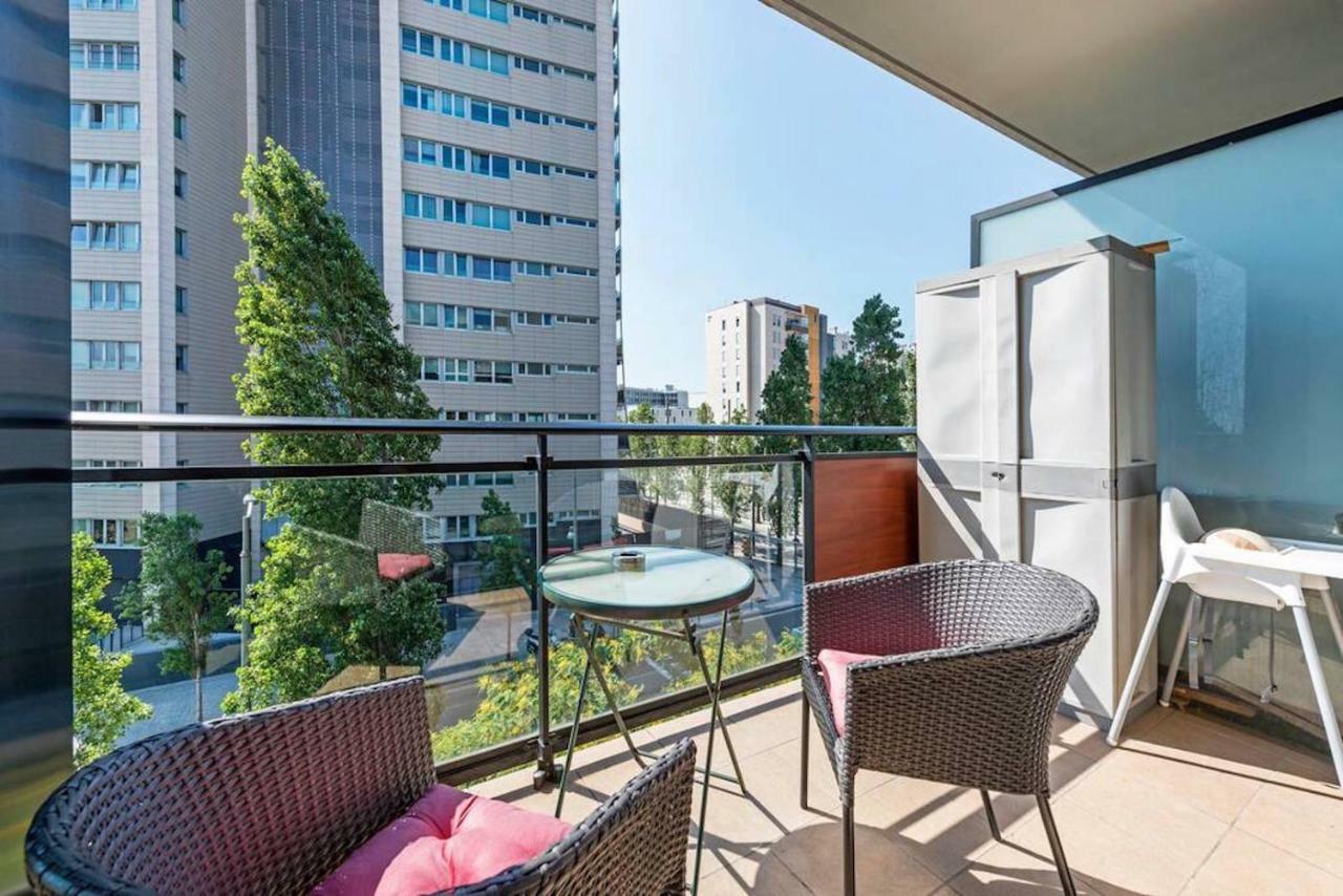 Jie Apartment Сан-Адріа-де-Бесос Екстер'єр фото