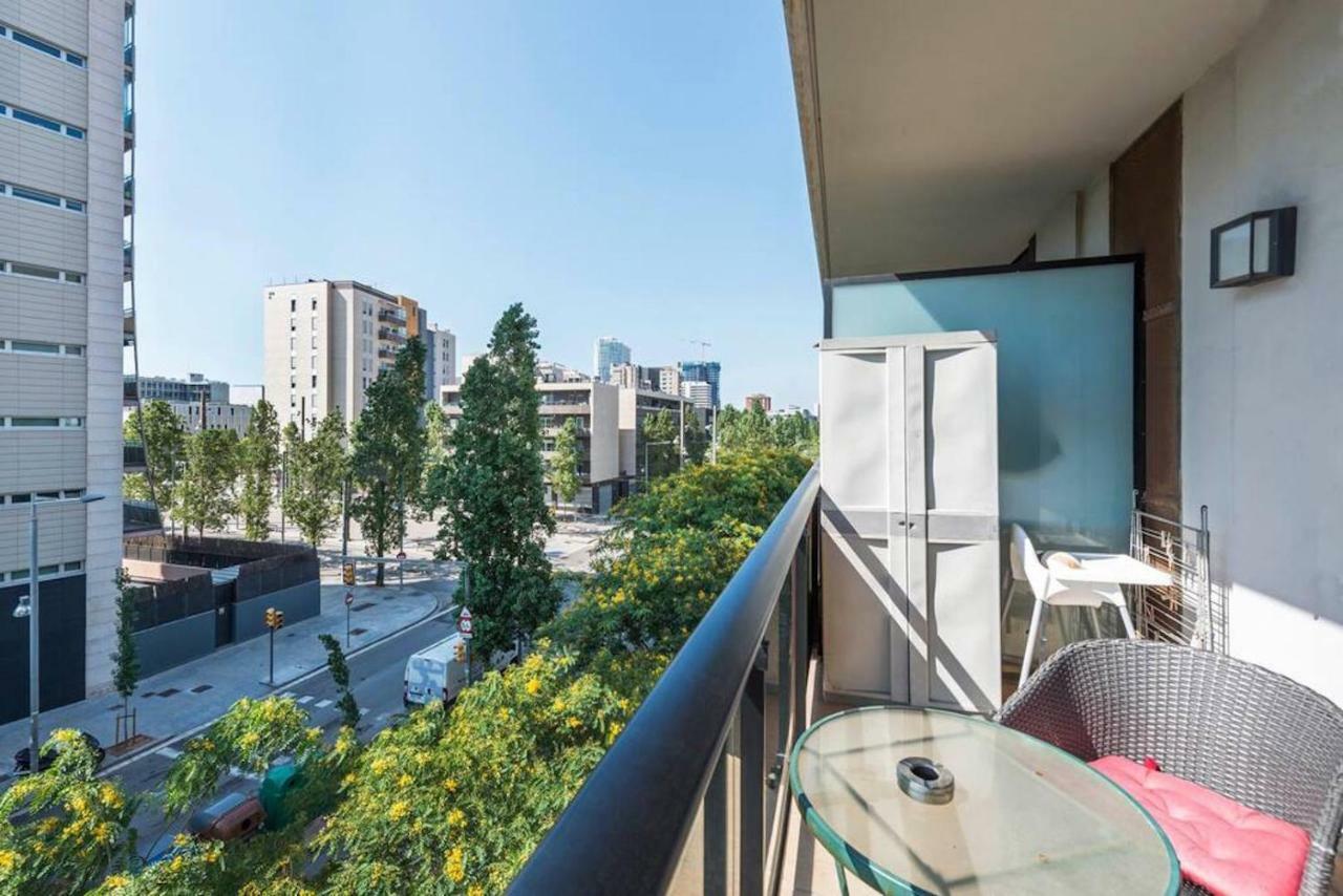 Jie Apartment Сан-Адріа-де-Бесос Екстер'єр фото