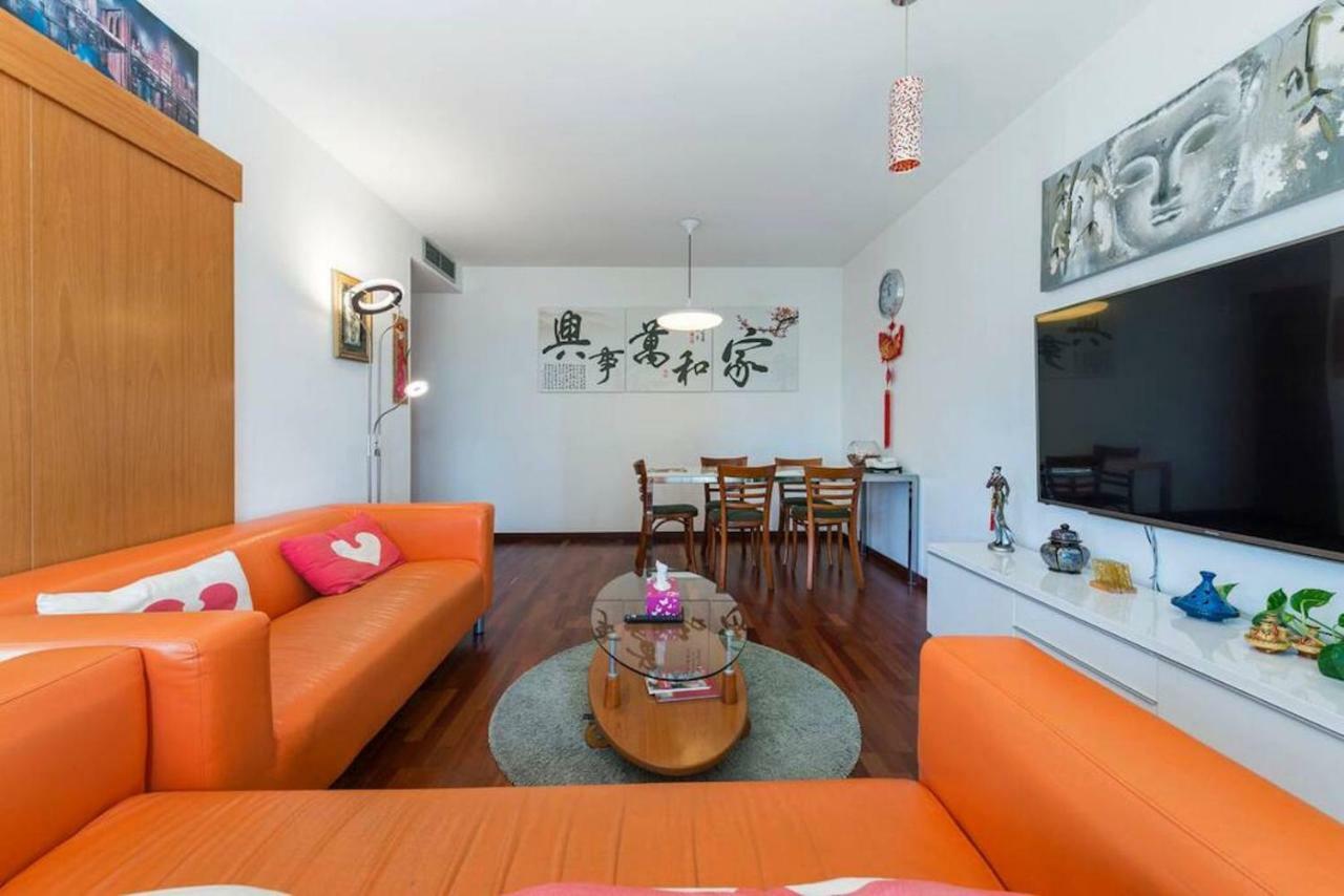 Jie Apartment Сан-Адріа-де-Бесос Екстер'єр фото