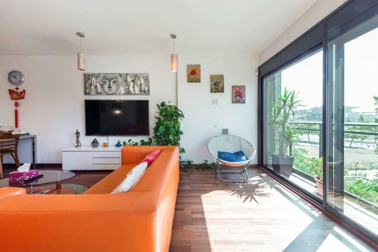 Jie Apartment Сан-Адріа-де-Бесос Екстер'єр фото