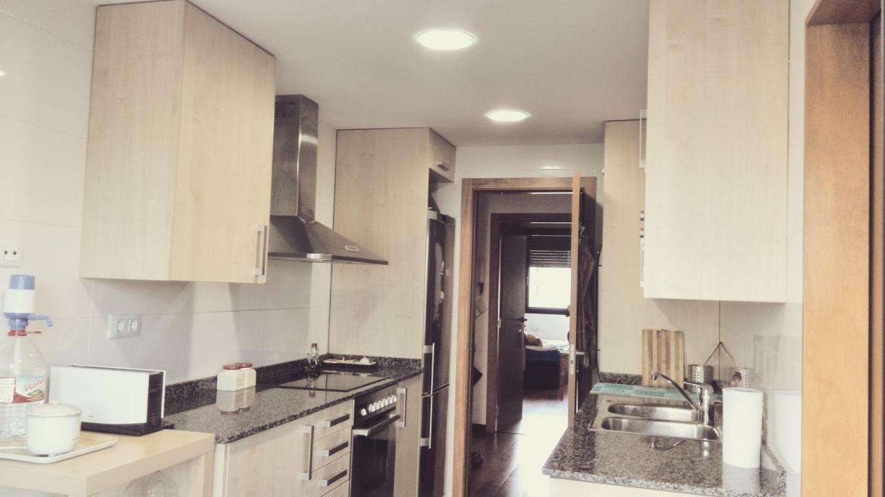 Jie Apartment Сан-Адріа-де-Бесос Екстер'єр фото