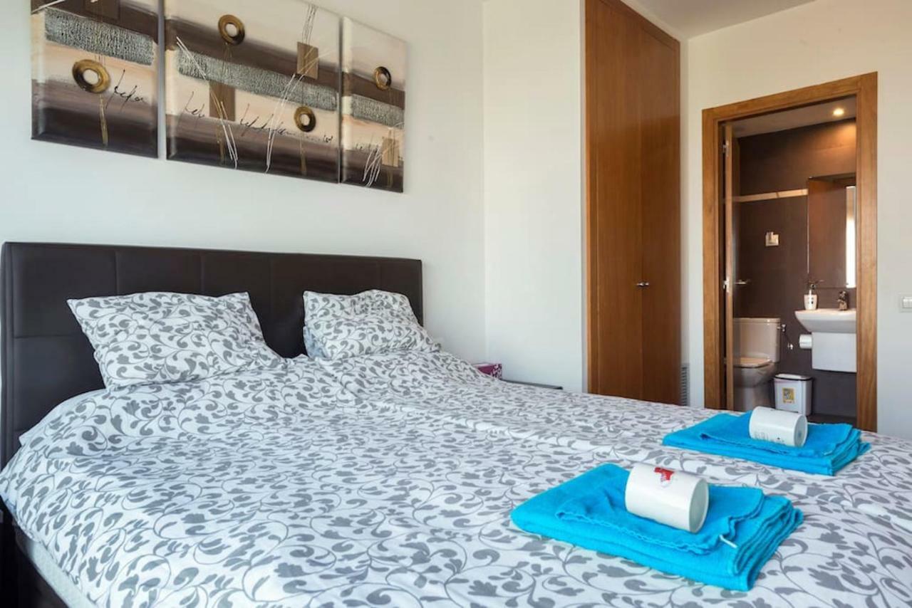 Jie Apartment Сан-Адріа-де-Бесос Екстер'єр фото